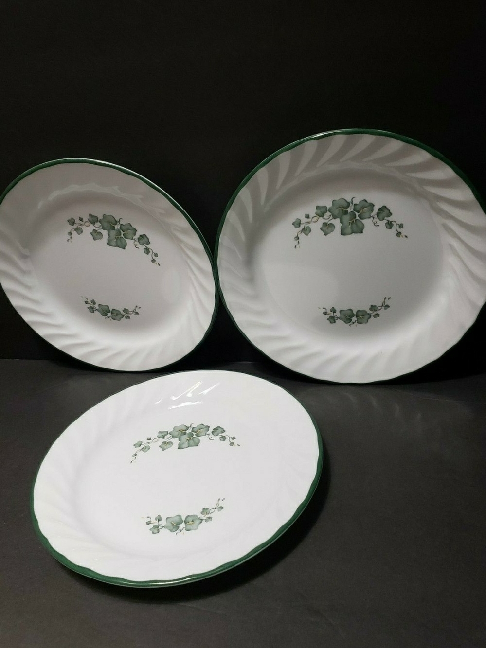 Vtg 95's Set Of 3 CORELLE By Corning "Callaway Swirl Ivy" Bread/Dessert Plates